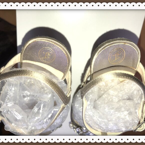 IVANKA TRUMP ALLUVIA Champagne Satin Designer Jeweled EVENING Sandals 7M - Picture 9 of 12